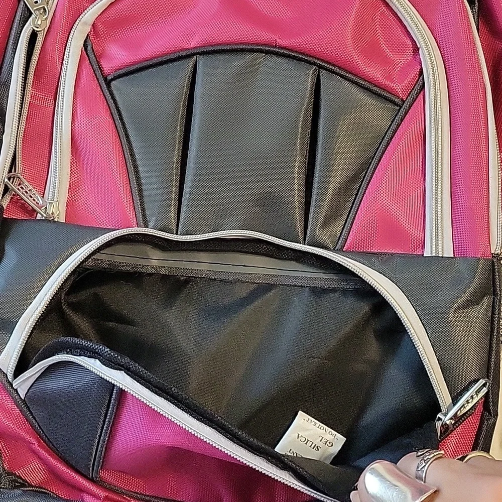Moda West pink and gray book bag with adjustable straps new with tags